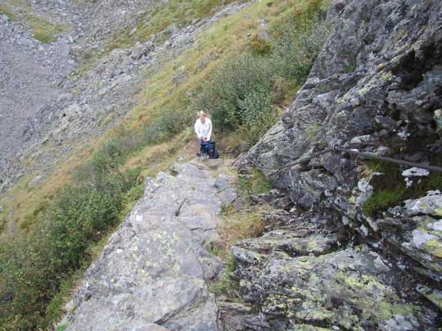 zudem ist der Bergweg steil