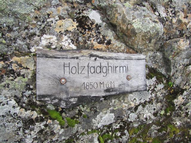 wir haben die Abzweigung bei Holzfadghirmi 1850 m.ü.M. erreicht. Gestern hatten wir den anderen Hüttenweg gewählt