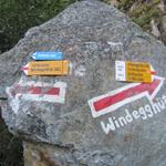 wir haben "Bosslis Stein" erreicht 1630 m.ü.M. wir nehmen den Weg der rechts direkt zur Windegghütte führt