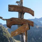 "Wegweiser" bei der Windegghütte 1887 m.ü.M.