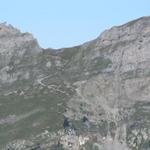 gut ersichtlich der Bergweg der über das Sätteli beim Tällistock zur Tällihütte führt