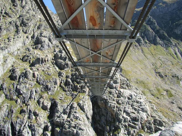 die Triftbrücke von unten
