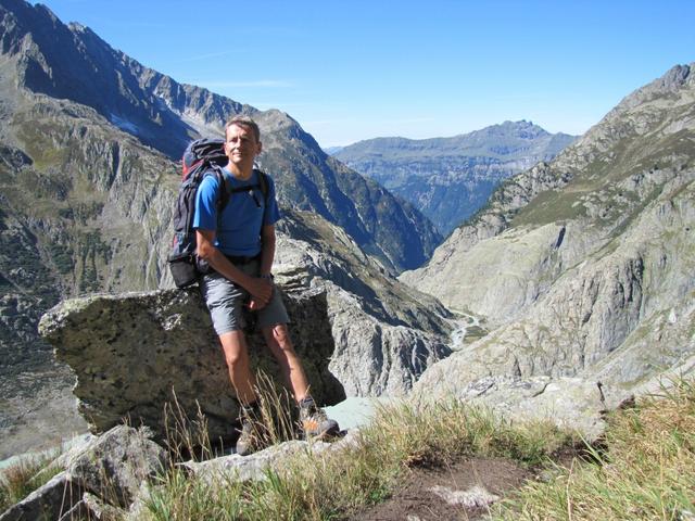 Franco sucht den weiteren Wegverlauf