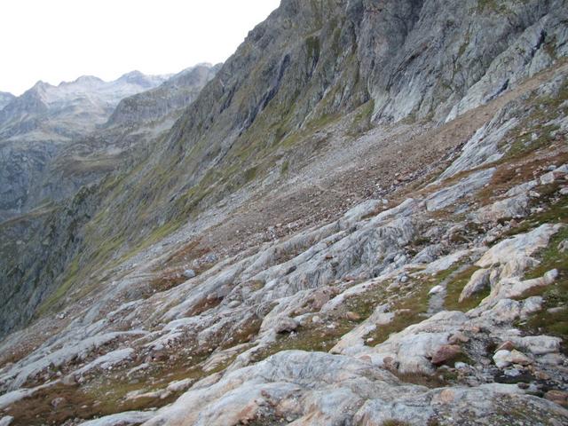 wir erreichen die Westflanke des Telltistock. Das ausgesetzte Teilstück beginnt