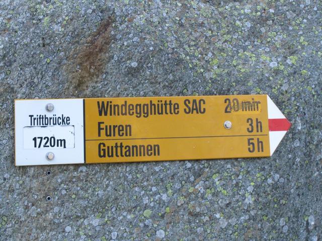 Wegweiser bei der Triftbrücke 1720 m.ü.M.