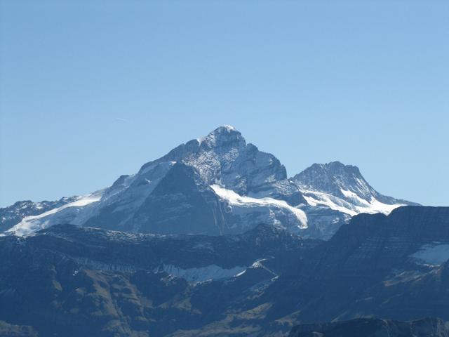 Blick zum mächtigen Wetterhorn