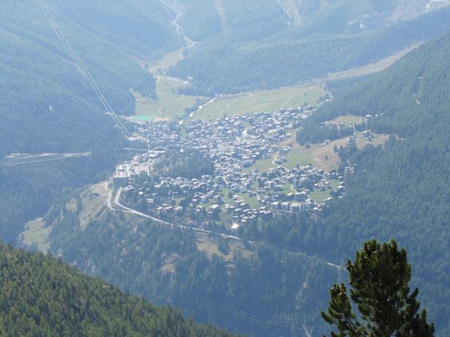 Tiefblick nach Saas Fee