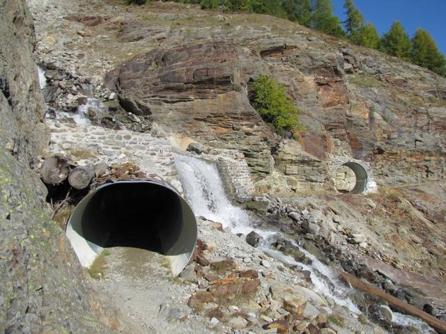 aus diesem Grund wurde der Biderbach mittels 2 Tunnel entschärft