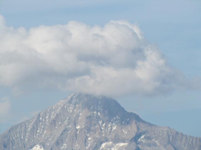 vorher geniessen wir aber den Bietschhorn mit Hut