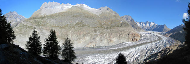 Breitbildfoto Punkt 2029 m.ü.M. Sparrhorn, Gr.Fusshorn, Rotstock, Geisshorn, Zenbächenhorn, und die Walliser Fiescherhörner