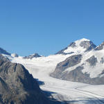 sehr schönes Breitbildfoto mit Jungfrau, Jungfraujoch, Mönch, Trugberg und Eiger