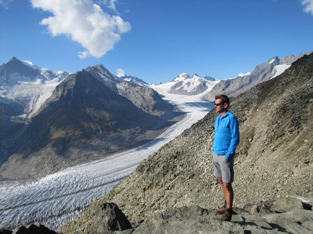 Franco bestaunt die wunderschöne Aussicht