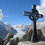wir haben das Gipfelkreuz vom Eggishorn 2926 m.ü.M. erreicht