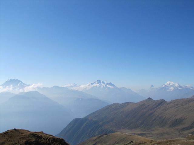 Lagginhorn und Fletschhorn, die Mischabelgruppe, Matterhorn, Foggenhorn und Weisshorn