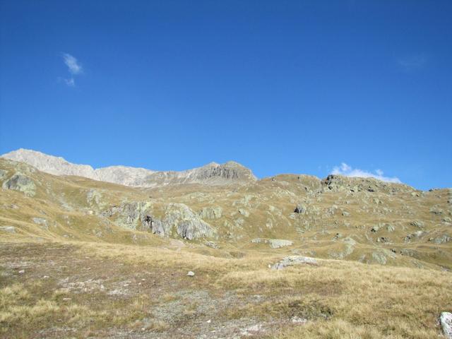 Blick zurück zum Sparrhorn (in der Mitte vom Foto). Die Bergtour auf dem Sparrhorn ist sehr empfehlenswert