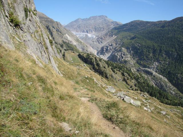 bei so einer Aussicht trotzdem auf dem Weg zu achten ist immer schwierig