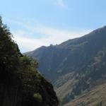 Blick hinauf zum Hotel Belalp. Noch vor kurzem waren wir dort oben