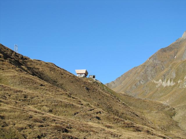 Blick hinauf zur Capanna Corno Gries