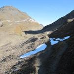 der Weg führt uns nun wieder zurück zum Cornopass und zur Capanna Corno Gries