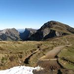 Blick bei Punkt 1927 m.ü.M. zum Burgfeldstand rechts, die Sichle in der Mitte, links der Burst