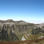 sehr schönes Breitbildfoto mit Blick auf der anderen Talseite vom Justistal, mit Sigriswiler Grat und Rothorn