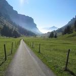 von Hinterstberg aus, beginnt das mühsame Teilstück, das alles auf der Asphaltstrasse führt