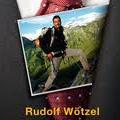 "über die Berge zu mir selbst" diese Buch von Rudi Wötzel muss man gelesen haben. Einfach hinreissend