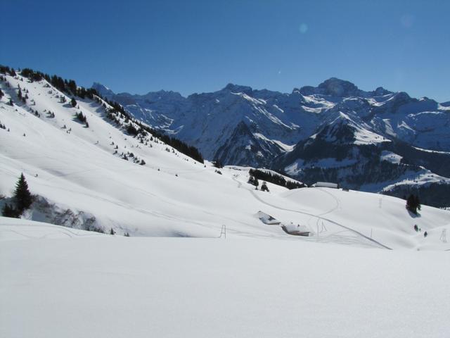 mit Blick auf Biel beschlossen wir eine Mittagspause einzulegen