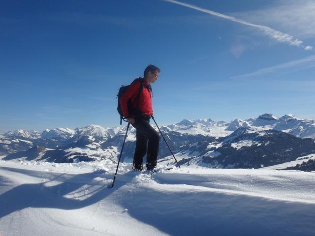 Franco hat den Furggelenstock 1656 m.ü.M. erreicht