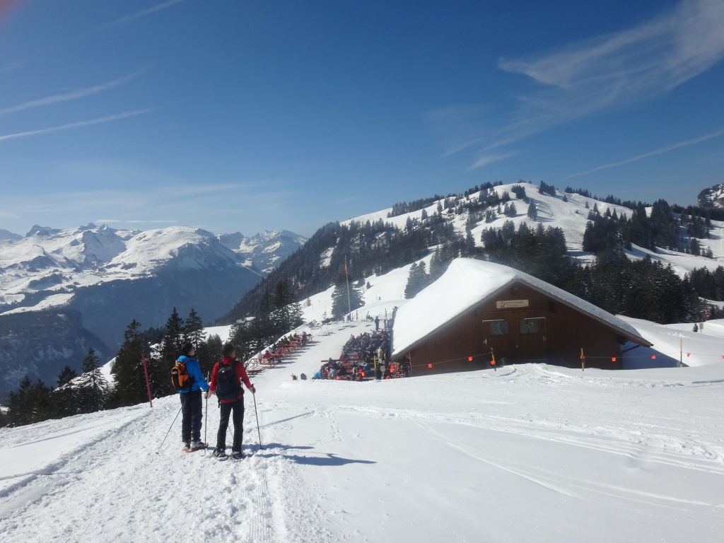 wir haben die Alpwirtschaft Zwäcken erreicht 1470 m.ü.M.