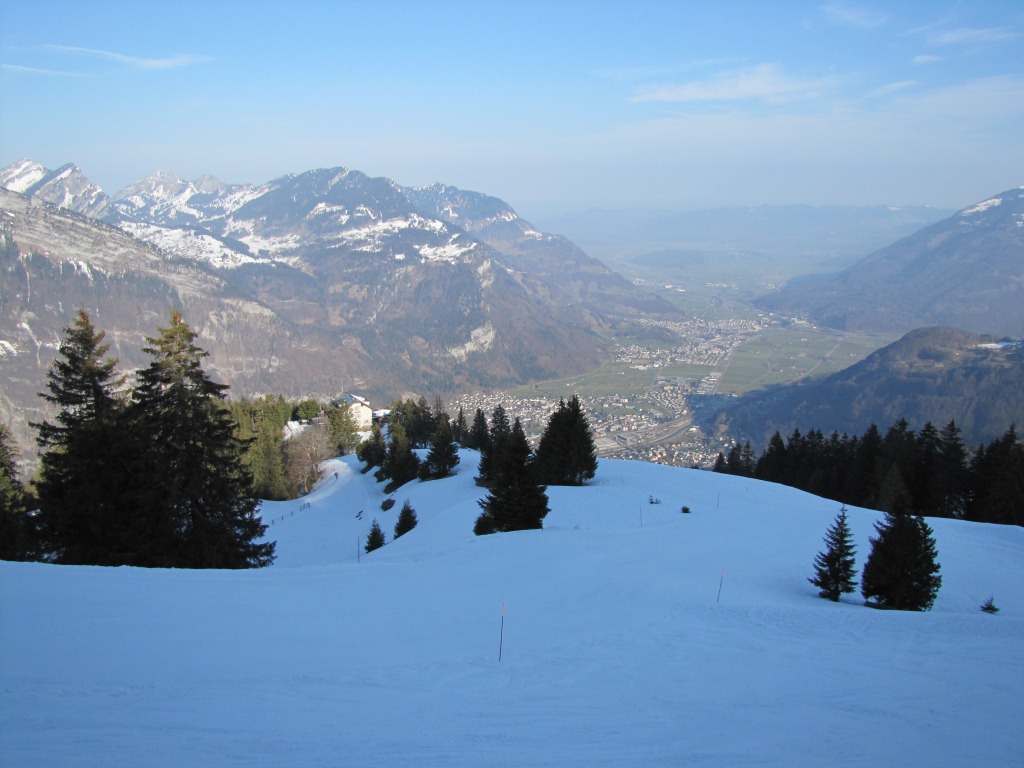 das Naturfreundehaus auf 1389 m.ü.M. steht schon in der Sonne