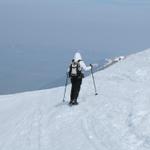 im Tal hat der Frühling schon Einzug gehalten. Hier oben herscht noch Winter