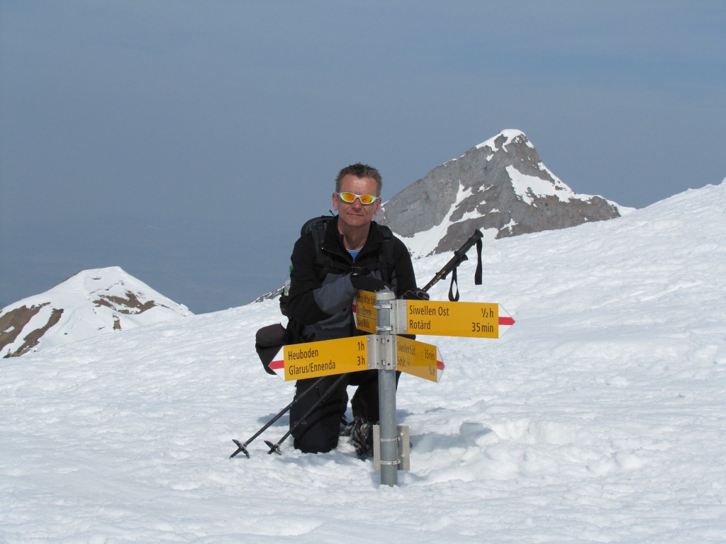 normalerweise schaut man einen Wegweiser mit Blick aufwärts