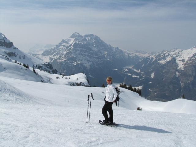 der Glärnisch, mein Mäusi und der gefrorene Klöntalersee