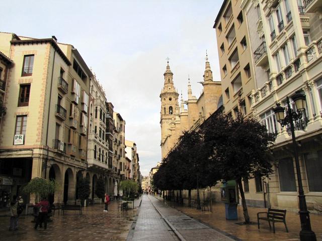 am Calle Portales reiht sich ein Restaurant an den nächsten