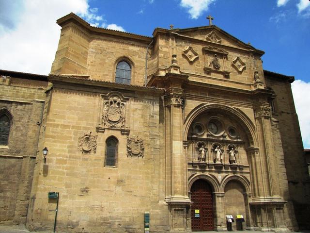 die romanisch-gotische Kathedrale aus dem 12.Jh.