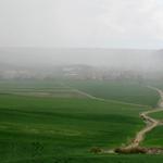 nach ein paar Minuten, hatte der Regen uns erreicht. Sehr schnell mussten wir die Regenkleider anziehen