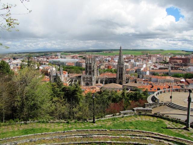 die Aussicht auf Burgos vom Parque del Castillo auf dem Burgberg ist wunderschön