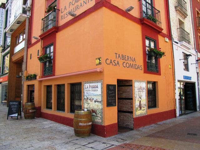 eine der vielen Tapas Bar die wir besucht haben