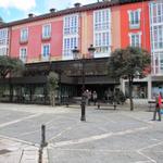 bei der Plaza de la Libertad direkt neben der Casa del Cordón in diesem schönen Restaurant eine Pause eingelegt