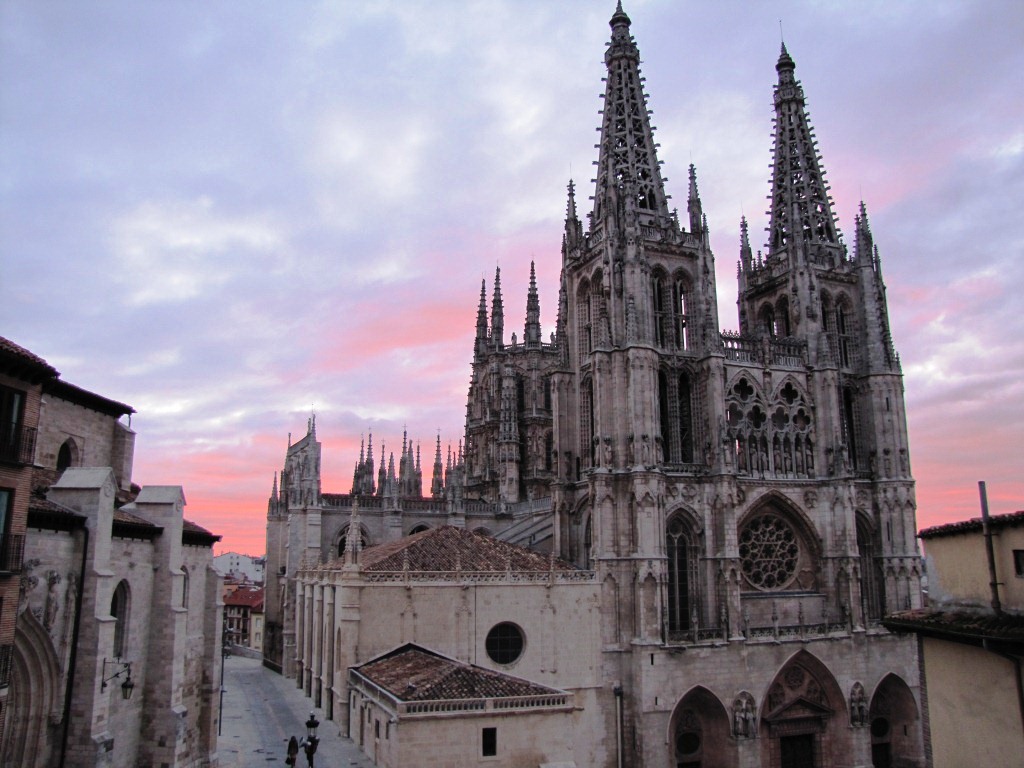 Blick aus dem Hotelzimmer zur Kathedrale Santa Maria