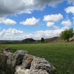 kurz nachdem wir San Antón verlassen hatten, tauchte am Horizont Castrojeriz auf