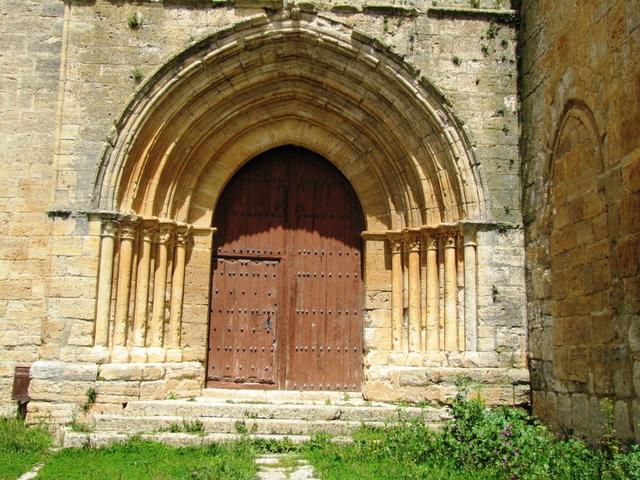 das schöne Portal der Iglesia de Nuestra Señora del Manzano