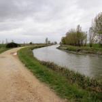 wir haben den 207 km langen Canal de Castilla erreicht. Mit 49 Wehren überwindet der Kanal 150 Höhenmeter