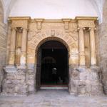 das schöne Renaissance-Portal der Iglesia de San Pedro
