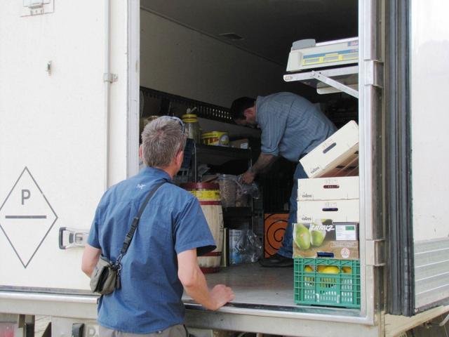 Franco beim Einkaufen, direkt vom Lastwagen