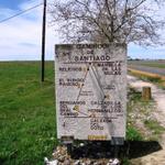 rechts geht es über die Via Traiana (Römerweg). Links über den Real Camino Francés