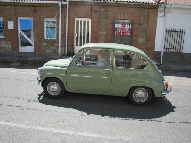 ein alter Fiat. So schön. Sieht man nur noch selten