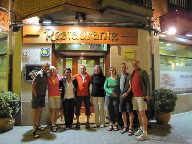 unsere Pilgerfreunde. Ich, Mäusi, Sigrid, Harald, Hannelore, Sonja, Johann und Erich