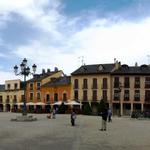 schönes Breitbildfoto der Plaza del Ayuntamento